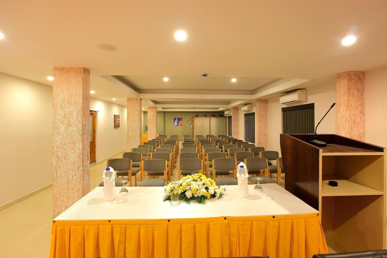 Hotel Park Residency Kozhikode Zewnętrze zdjęcie